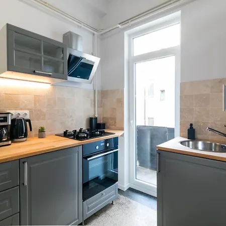 Catchy Dreams Spacious Str 43b Apartment *