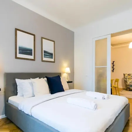 Catchy Dreams Spacious Str 43b * Bucharest